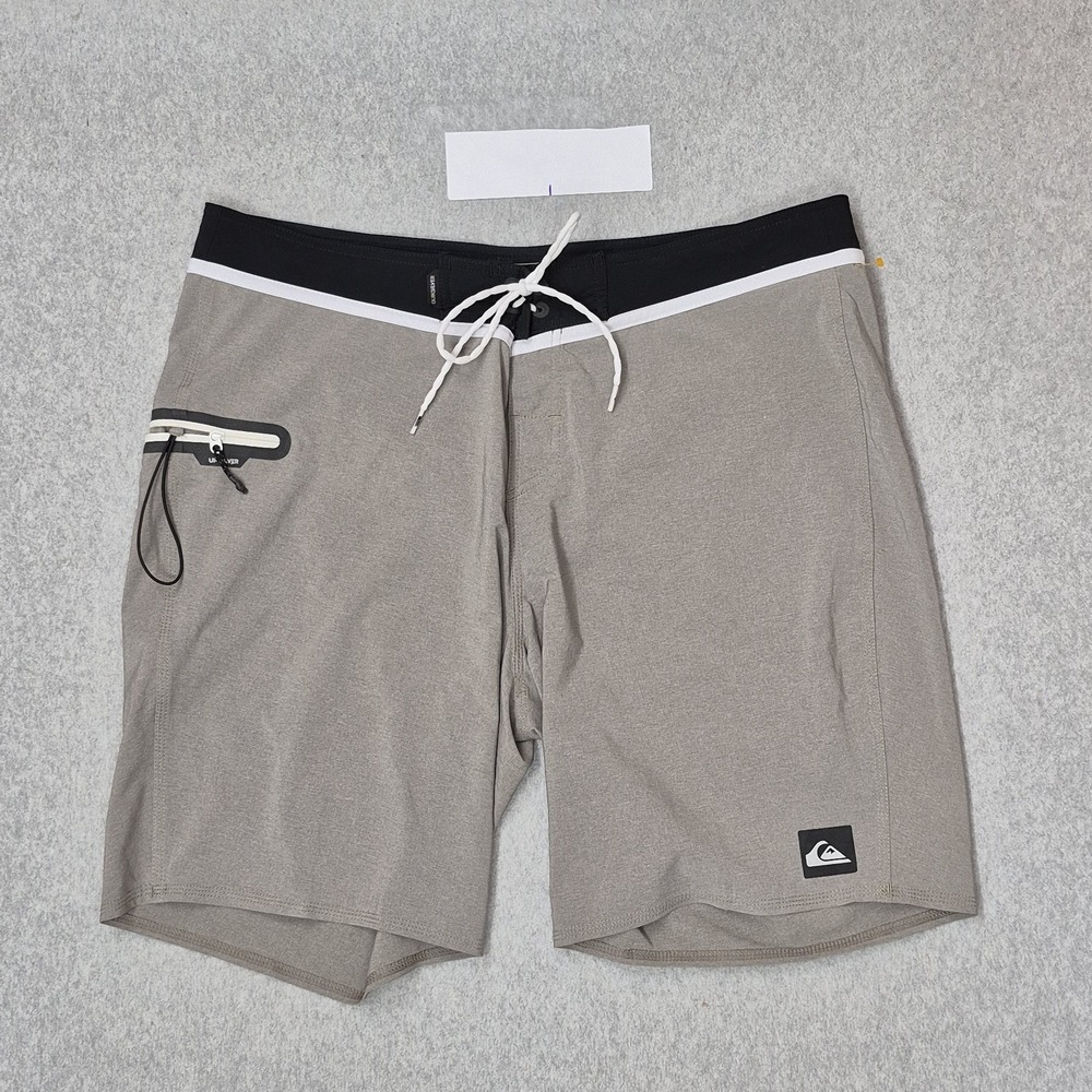 Quiksilver Men Shorts 38 Gray Swimwear Dry Flight Boardshort Zipper Logo